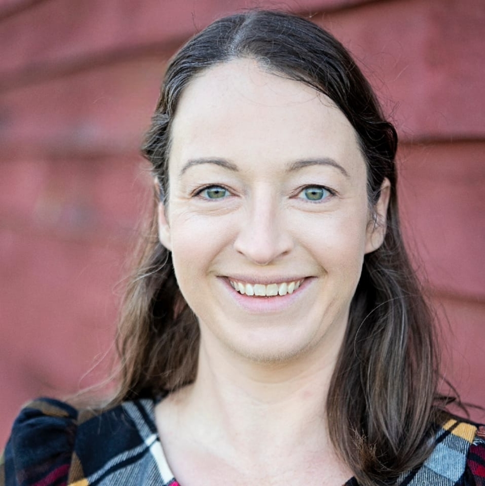 Meet your Posher, Mae